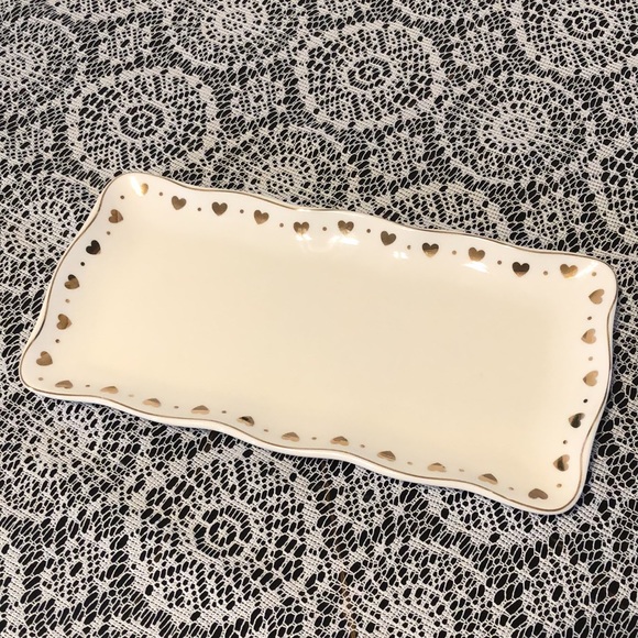 Elegance Trinket Serving Dish Tray with Gold Trim and Hearts NWOT - Picture 2 of 6